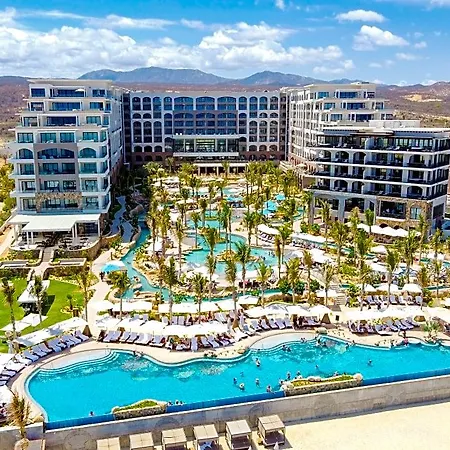Villa La Valencia Beach Resort & Spa