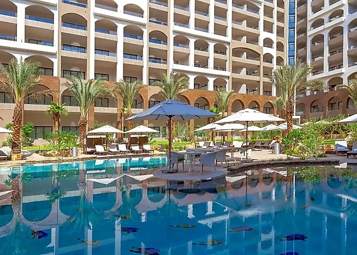La Valencia & Hotel