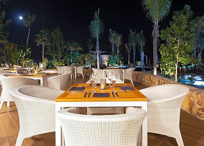 La Valencia & Hotel LOS CABOS