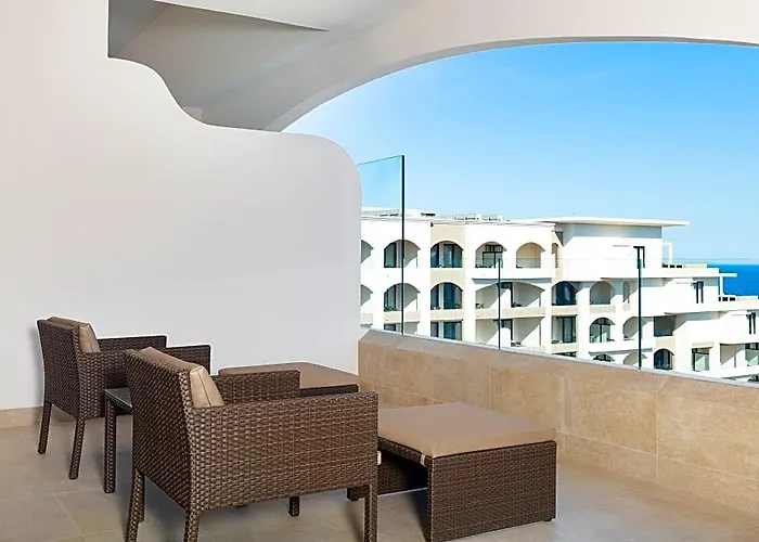 La Valencia & Hotel